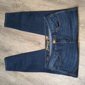 sac719🧵Low Rise Legging Seven7 w/ 28.5" Inseam Denim Jeans